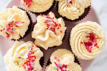 Red Velvet Cupcakes with White Chocolate Ganache Frosting