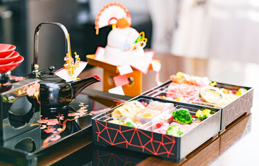 洋風おせち と 屠蘇器 と 鏡餅 で揃い踏み　【 お節料理 の イメージ 】