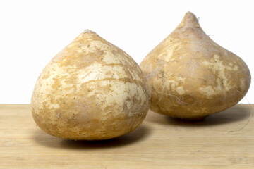fresh raw pachyrhizus erosus
