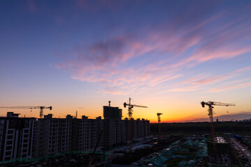 The construction site is in the evening