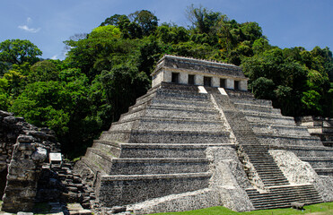Fototapeta na wymiar Ruinas mayas