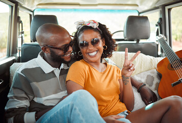 Black couple travel, woman with peace sign hand in car to music festival and summer holiday in Los Angeles. Road trip to Coachella, cool happy people excited and travel journey together - obrazy, fototapety, plakaty