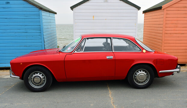 Alfa Romeo Historic Images – Browse 920 Stock Photos, Vectors, and ...