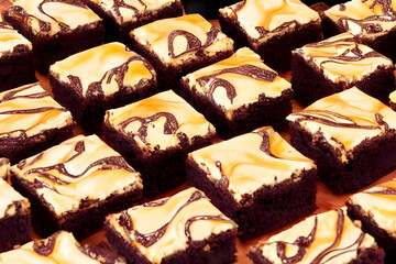 picture of brownies, a sweet and sugary baked food, yummy high calorie snack