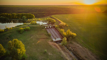 Obraz premium concrete dam in the countryside