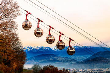 Grenoble France 11/2021 vue de Grenoble depuis les hauteurs de la bastille, célèbre pour son...
