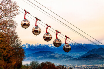 Grenoble France 11/2021 vue de Grenoble depuis les hauteurs de la bastille, célèbre pour son...