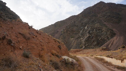 Road to mountain canyon