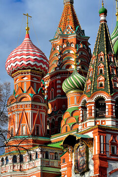 Moscow is the capital of Russia, a city of federal significance, the administrative center of the Central Federal District and the center of the Moscow Region, which does not include