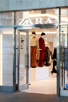 TOKYO, JAPAN - September  28, 2018: View Of An Entrance To A Zara Clothes Store In Toyko's Roppongi Hills.