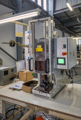 crimping machine