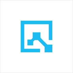 Q circuit board connection logo design vector sign