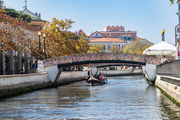Cidade de Aveiro, vista parcial da região centro, Av. Dr. Lourenço Peixinho, Cais da fonte nova,...