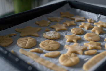 Child hand's playing with the flour and dought