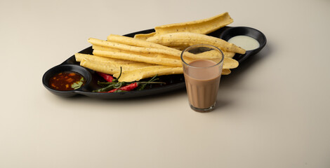 fafda Gathiya (fafda jalebi) is a very popular Gujarati snack, common street snack from India.