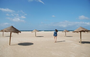 Mujer en la playa