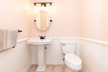 Fototapeta na wymiar clean, fresh, updated bathroom