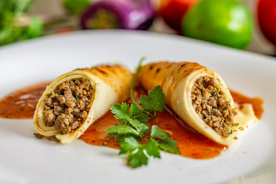 Panqueca de Carne no Prato