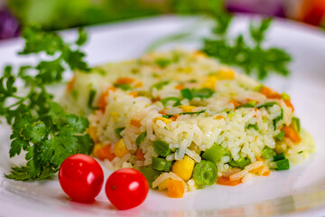 Arroz &Agrave; Grega, Prato Com Milho, Cenoura E Ervilha