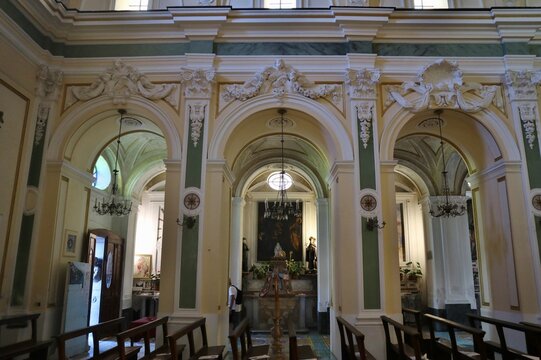 Praiano - Cappelle di sinistra della Chiesa di San Gennaro