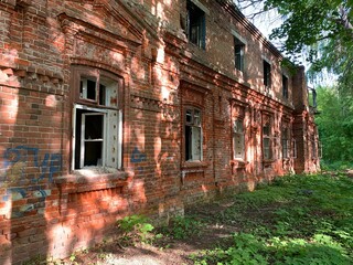 Fototapeta na wymiar Old red bricked house