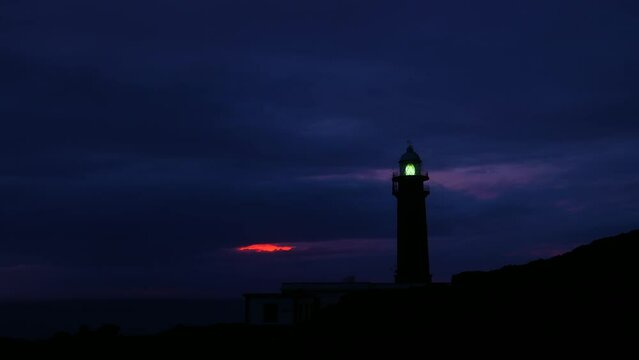 Timelapse faro al atardecer