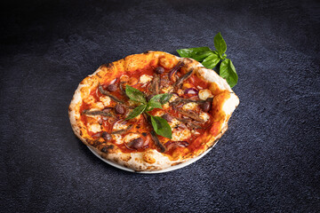 tasted meal : cooking pizza with basilic