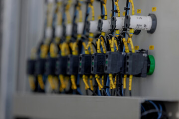 power cable connectors