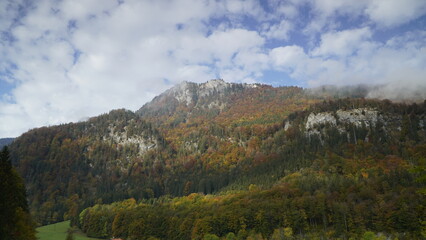 Fototapeta na wymiar Herbst beginn in Österreich