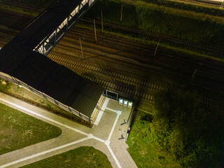 nocne zdjęcia miasta z drona, warszawa, okolice dworca zachodniego