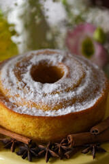 Bolo de especiarias com cobertura de açúcar. Detalhe. foco seletivo.