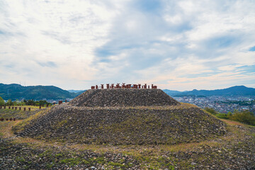 柳井茶臼山古墳は古代のロマンを感じる前方後円墳