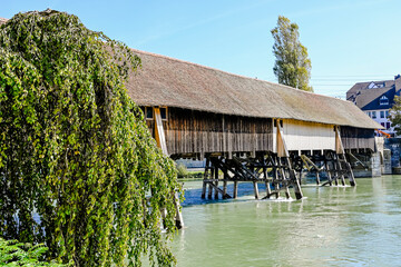 Olten, Aare, Fluss, Alte Brücke, Holzbrücke, Altstadt, Aareufer, historische Häuser, Bahnhof,...