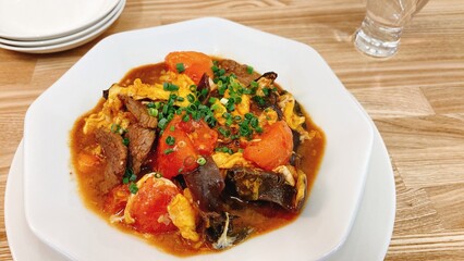 牛肉とトマトの玉子炒め