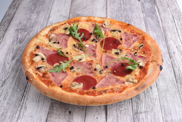 original handmade Pizza quattro stagioni