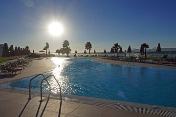 Sonnenuntergang am Swimmingpool auf Kos, Griechenland