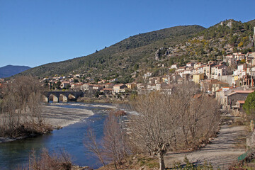 Roquebrun  moulin sur l'Orb, hérault, Occitanie , vacances,  tourisme, nature , horizon, calme, grands espaces, nature, zen, belle photo 