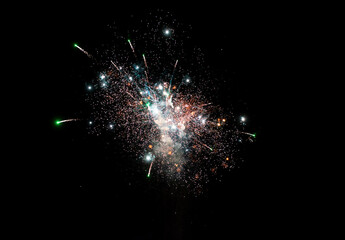 Obraz premium Bright and colorful firework explisions at a black night