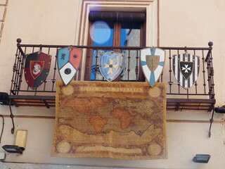 Toledo, ciudad amurallada de España con su influencia árabe.