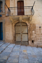 Fototapeta na wymiar Old door in the town
