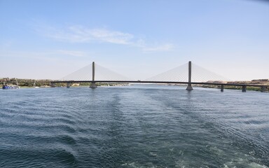 Fototapeta na wymiar Most na rzece Nil