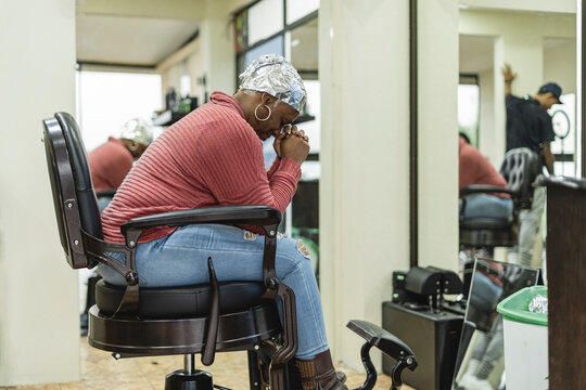 Woman at the hairdresser's.