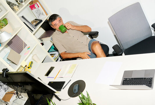 Business worker with drink.
