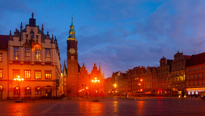 Fototapeta na wymiar Town Hall in the Market square at night. Wroclaw. Poland