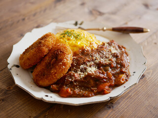 オムコロッケカレー