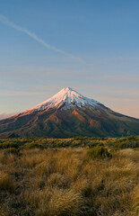 Fototapeta premium Mount Taranaki Sunrise