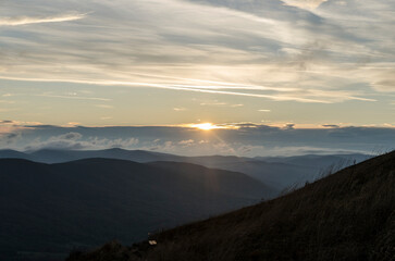 Połonina Caryńska zachód słońca 