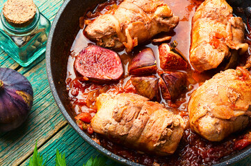 Meat fried rolls, stewed meat