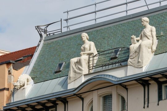 Low Angle Of Statues On A Roof Of A Building At Zagreb Main Square, Croatia