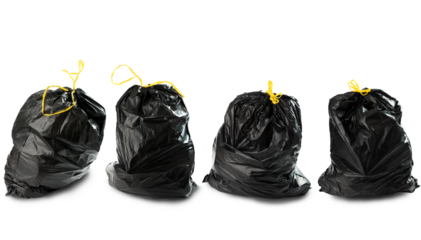 Quattro borse nere di spazzatura disposte in fila 